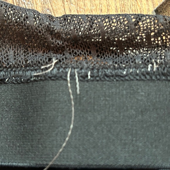 VICTORIAS SECRET SPORT SPORTS BRA - Picture 4 of 4